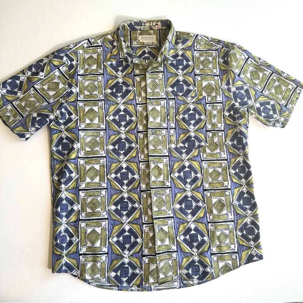 Banana Republic Men’s Size Large Shirt‎ Button Down